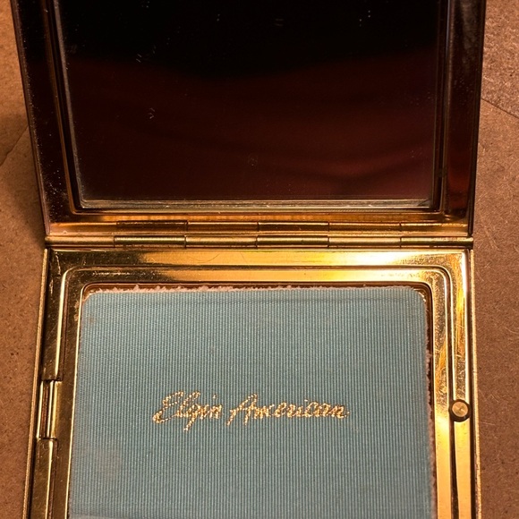 Vintage 1940 Elgin American compact - Picture 3 of 4